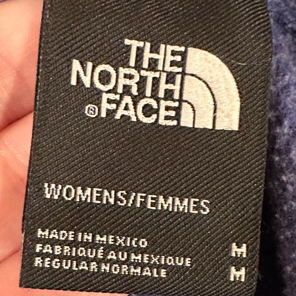 The North Face Logo Women’s Pullover Hoodie Blue Size Medium - Picture 3 of 4
